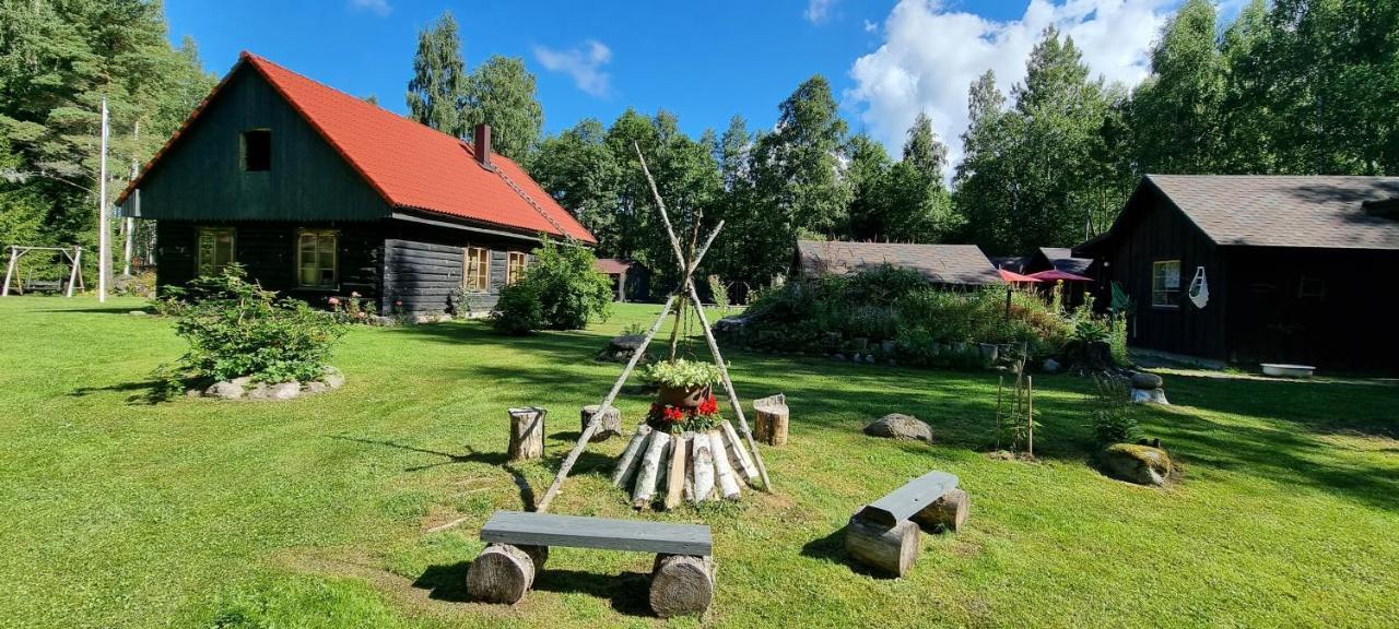 Atsikivi Puhketalu Haademeeste Exterior foto
