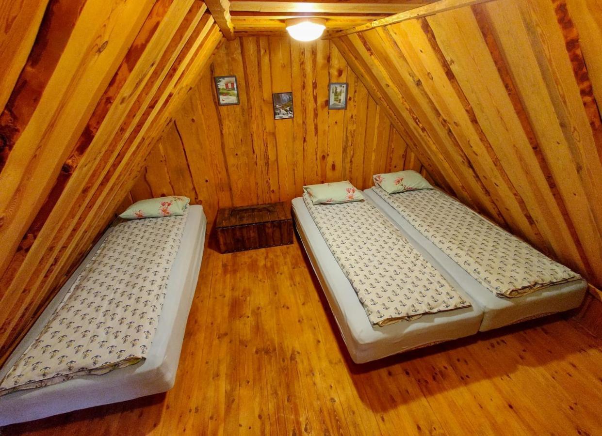 Atsikivi Puhketalu Haademeeste Exterior foto